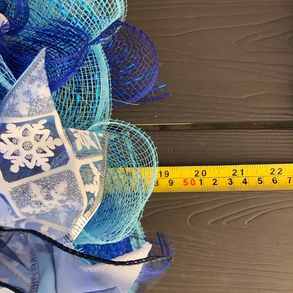 Handmade Let it Snow Snowflake Wreath - Picture 7 of 8